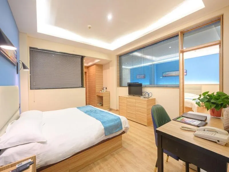 Greentree Inn Henan Kaifeng Gulou Square Express Hotel