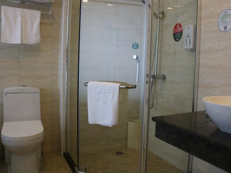 ***  Greentree Inn Henan Kaifeng Gulou Square Express Hotel Chine