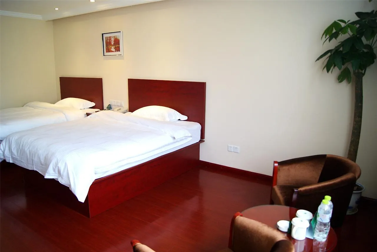 Greentree Inn Henan Kaifeng Gulou Square Express Hotel 3*,  Chine