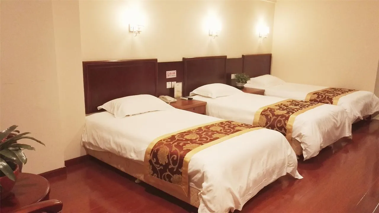 Greentree Inn Henan Kaifeng Gulou Square Express Hotel