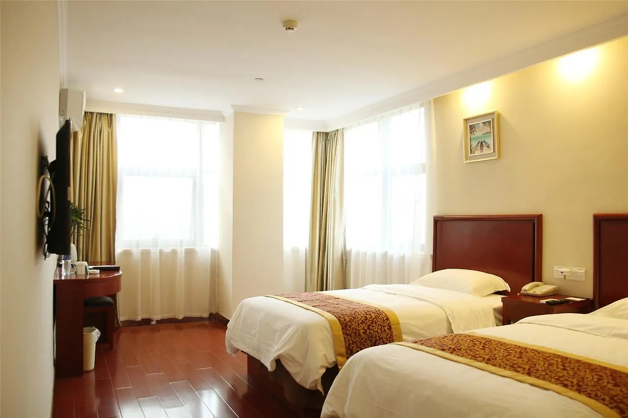 Greentree Inn Henan Kaifeng Gulou Square Express Hotel